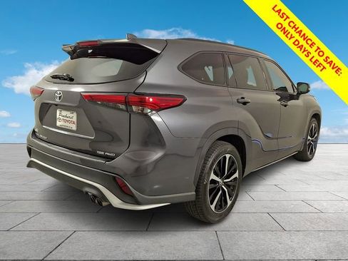 Certified 2021 Toyota Highlander XSE AWD/4WD image 8
