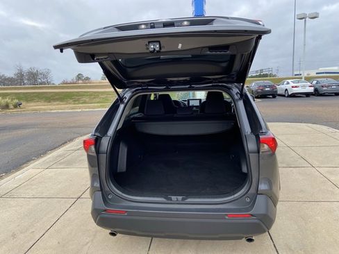 Used 2025 Toyota RAV4 LE image 25