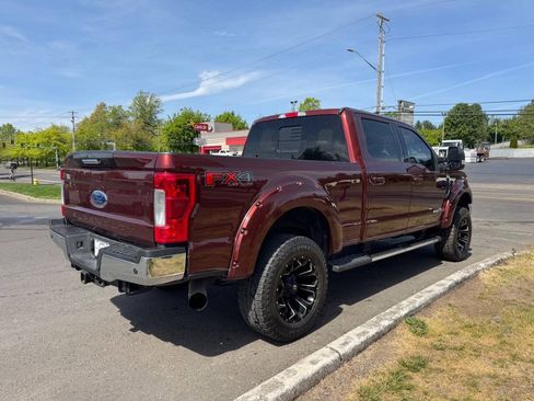 Used 2017 Ford F350 Lariat w/ Lariat Value Package AWD/4WD image 3