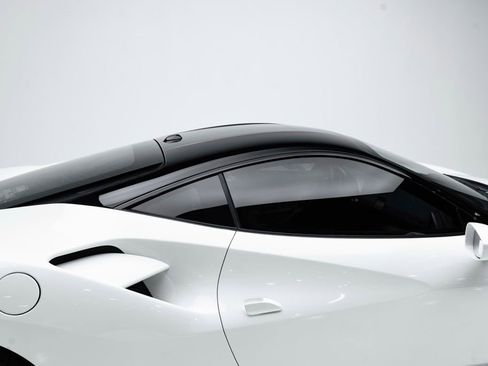 Used 2016 Ferrari 488 GTB RWD image 61