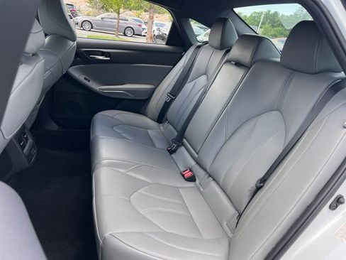 Used 2019 Toyota Avalon XLE w/ Moonroof Package FWD image 19