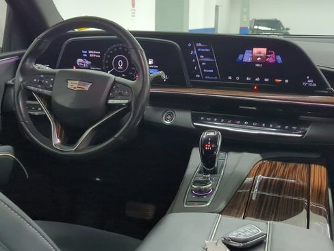 Used 2022 Cadillac Escalade Luxury w/ LPO, Floor Liner Package AWD/4WD image 36