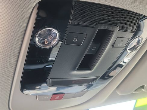 Used 2025 Kia Sportage SX FWD image 19