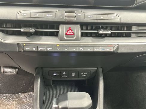 New 2026 Kia K4 LXS image 17