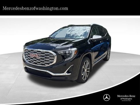 Used 2020 GMC Terrain Denali w/ Denali Premium Package AWD/4WD image 1