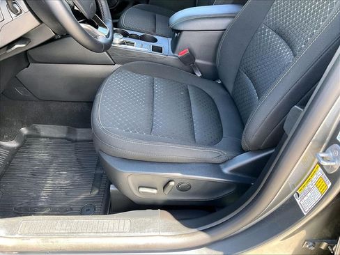 Used 2025 Ford Escape Active w/ Active Premium Tech Pack AWD/4WD image 33
