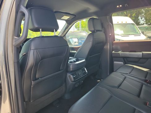 Used 2023 Ford F150 Lariat AWD/4WD image 16
