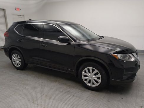 Used 2018 Nissan Rogue S image 11