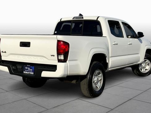 Used 2022 Toyota Tacoma SR image 12
