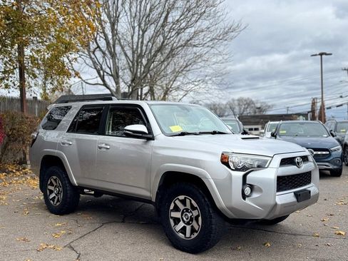 Used 2019 Toyota 4Runner TRD Off-Road Premium image 8