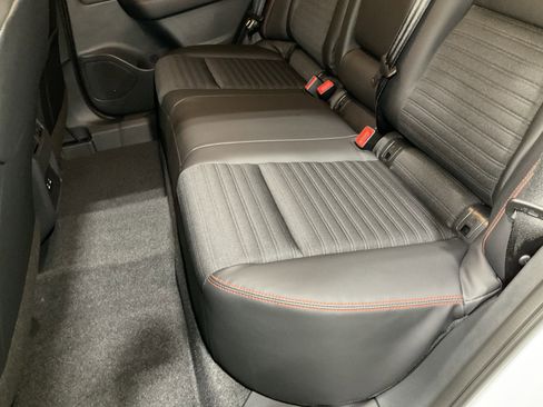 Used 2026 Nissan Rogue SV AWD/4WD image 38