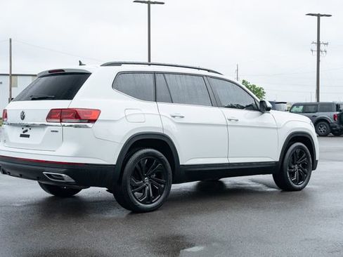 Certified 2022 Volkswagen Atlas SE w/ Black Wheel Package AWD/4WD image 6