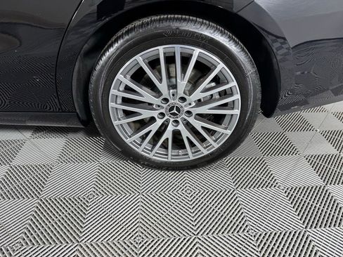 Used 2025 Mercedes-Benz CLA 250 CLA 250 image 36