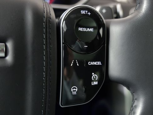 Used 2022 Land Rover Range Rover P525 Westminster Edition image 46