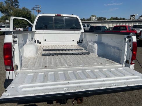 Used 2004 Ford F350 XLT AWD/4WD image 10
