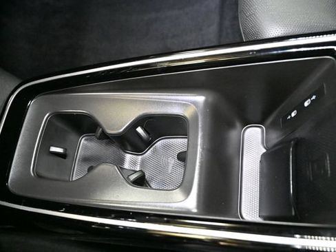 Used 2023 Volkswagen ID.4 Pro S AWD/4WD image 25