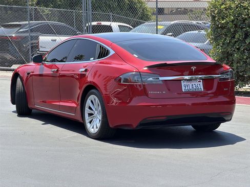 Used 2017 Tesla Model S 75D AWD/4WD image 5