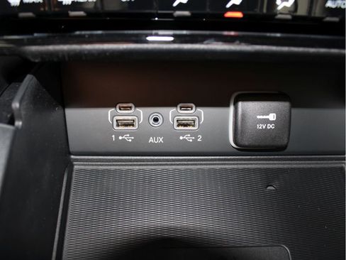 New 2025 Jeep Grand Cherokee Limited w/ Luxury Tech Group II image 19