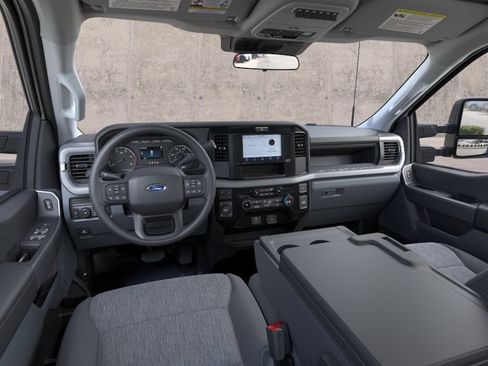 New 2026 Ford F250 XL w/ STX Appearance Package AWD/4WD image 9