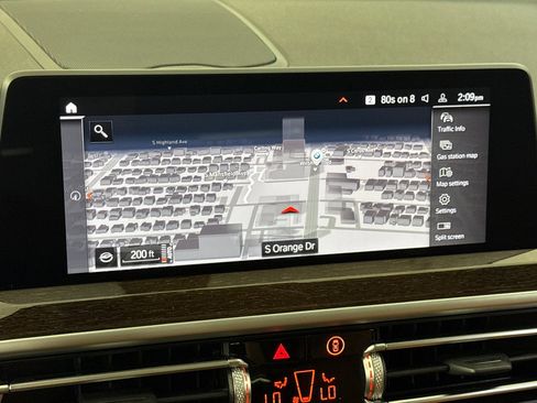 Used 2024 BMW X3 sDrive30i w/ Convenience Package RWD image 24