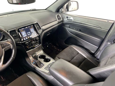 Used 2022 Jeep Grand Cherokee Laredo X image 22