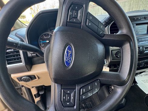 Used 2017 Ford F250 XLT w/ FX4 Off-Road Package image 8