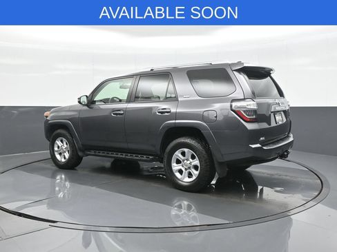 Used 2017 Toyota 4Runner SR5 Premium w/ Convenience Package AWD/4WD image 5