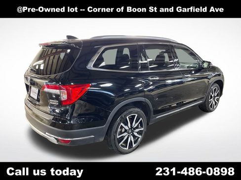 Used 2021 Honda Pilot Touring image 5