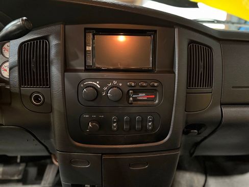 Used 2005 Dodge Ram 3500 Truck SLT AWD/4WD image 15