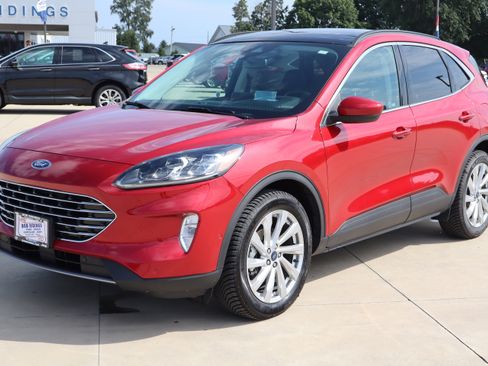 Used 2022 Ford Escape Titanium w/ Titanium Elite Package image 2