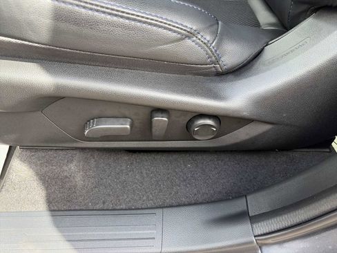 Used 2025 Subaru Forester Limited AWD/4WD image 14