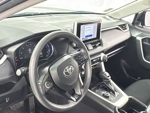 Used 2024 Toyota RAV4 LE image 34