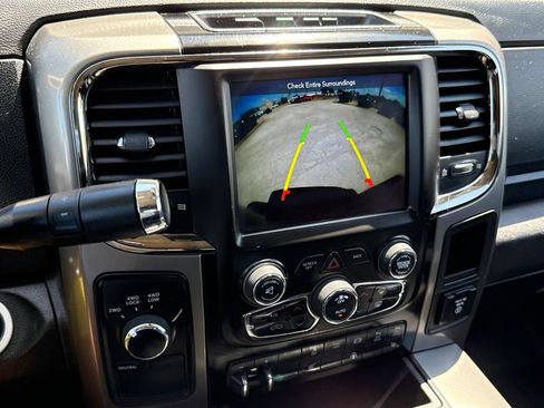 Used 2018 RAM 2500 Lone Star w/ Sport Appearance Group AWD/4WD image 25