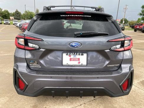 Used 2025 Subaru Crosstrek 2.5i Limited w/ Popular Package #4A AWD/4WD image 4