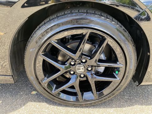 Used 2023 Honda Civic Sport image 18