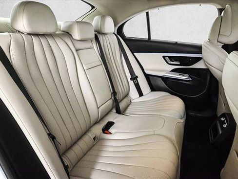 New 2026 Mercedes-Benz E 450 4MATIC Sedan image 22
