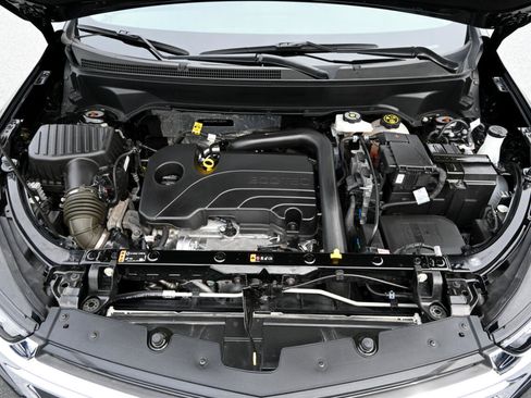 Used 2024 Chevrolet Equinox LT image 42