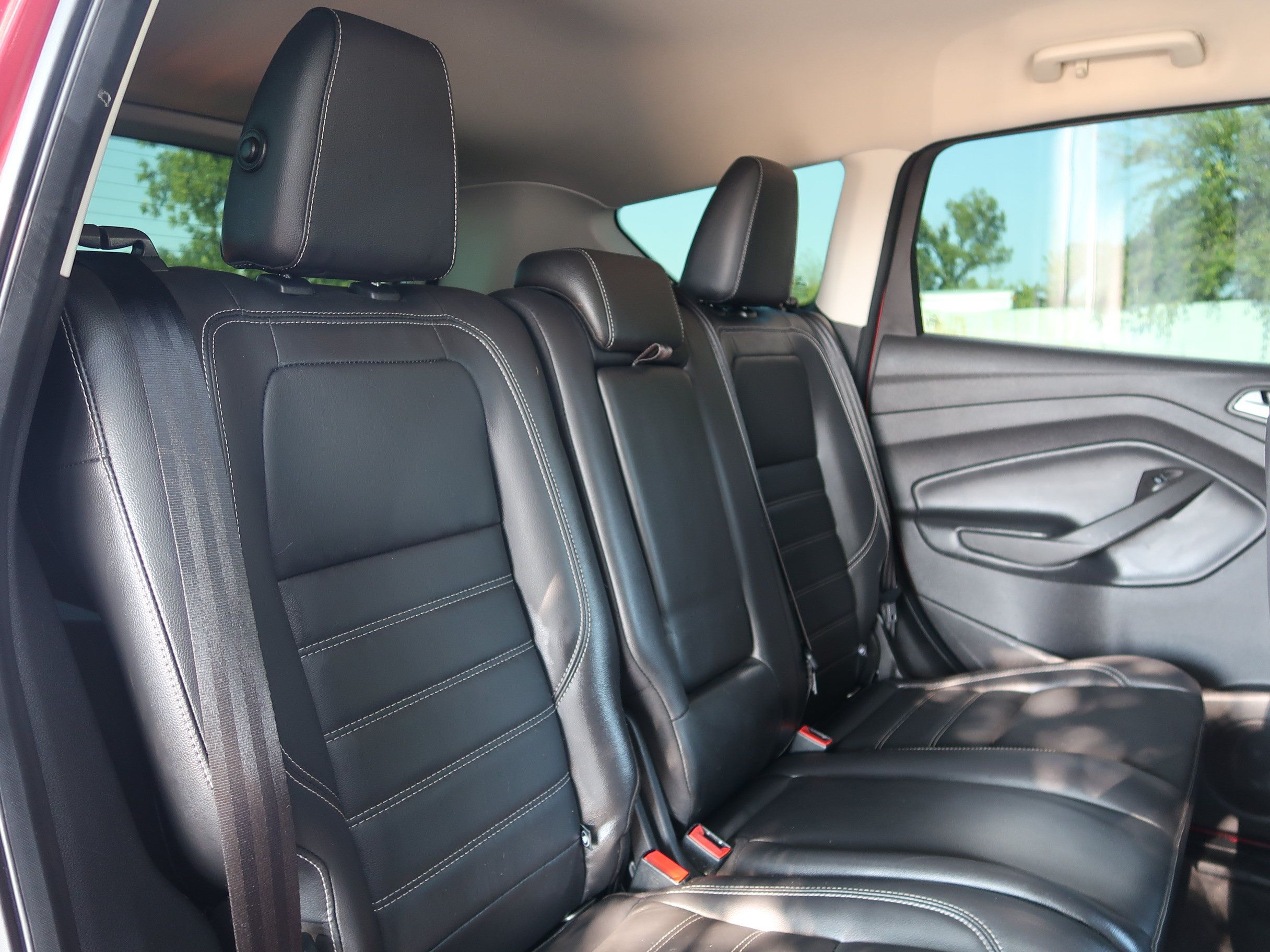 Used 2019 Ford Escape Titanium FWD image 28