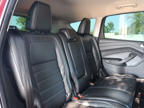 Used 2019 Ford Escape Titanium FWD image 28
