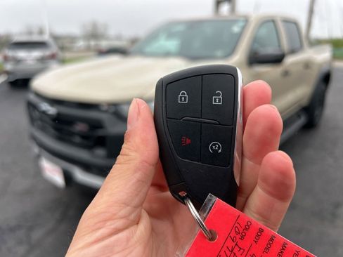 Used 2024 Chevrolet Colorado Trail Boss w/ Advanced Trailering Package AWD/4WD image 47