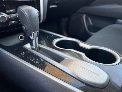Used 2017 Nissan Pathfinder S FWD image 20