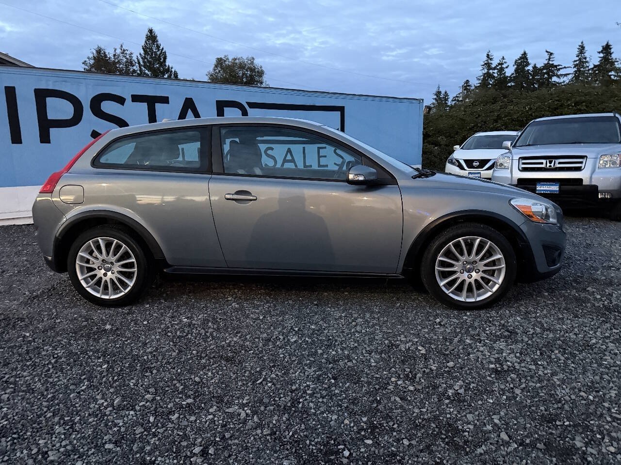 Used 2012 Volvo C30 T5 w/ Climate Pkg FWD image 2