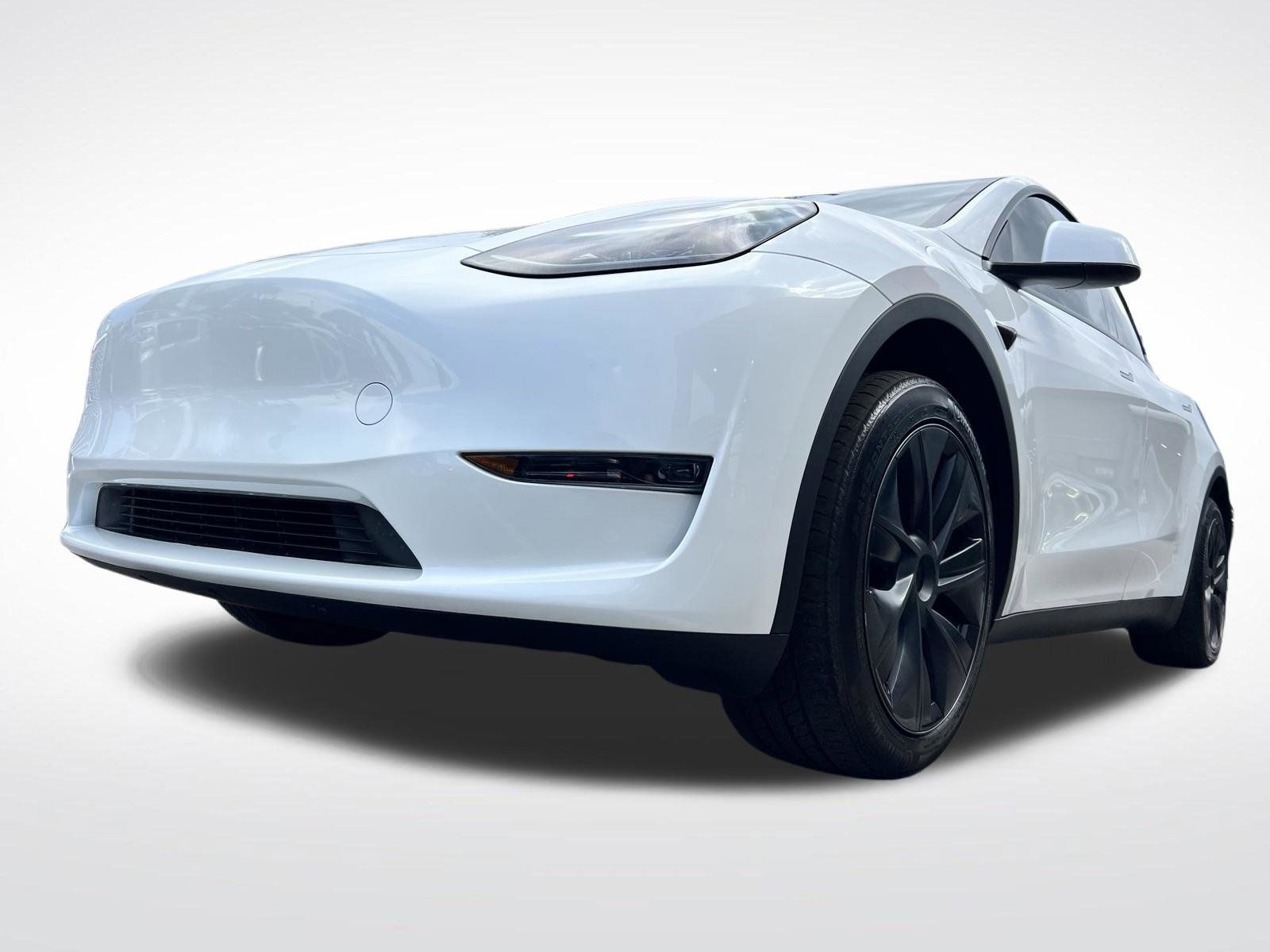 Used 2025 Tesla Model Y Long Range RWD image 74