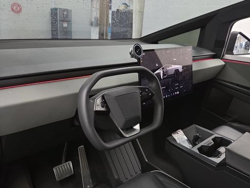 Used 2024 Tesla Cybertruck AWD Crew Cab image 2