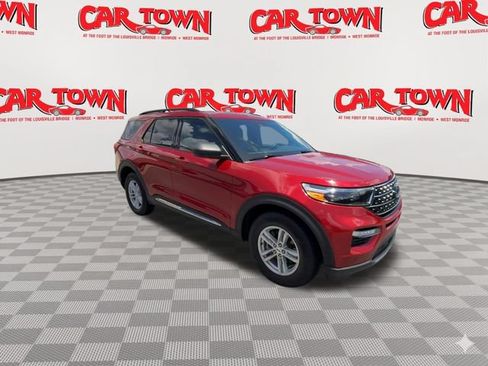Used 2020 Ford Explorer XLT w/ Equipment Group 202A AWD/4WD image 2