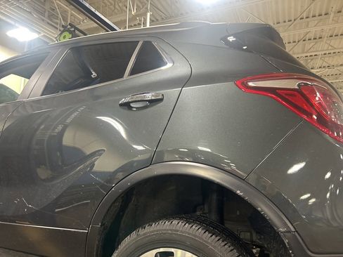 Used 2018 Buick Encore Preferred image 2