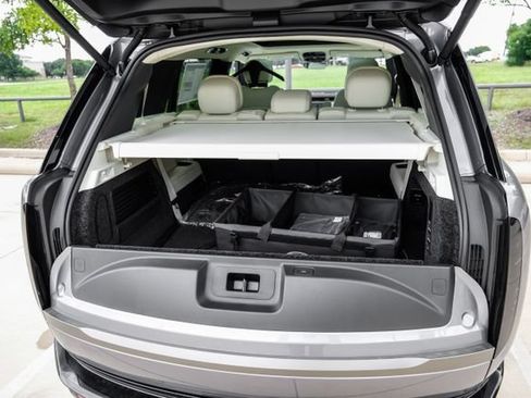 New 2026 Land Rover Range Rover Long Wheelbase SE AWD/4WD image 68
