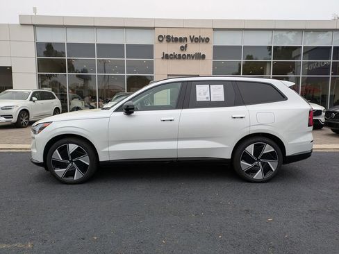 Used 2025 Volvo EX90 Ultra w/ Protection Package Premier image 3