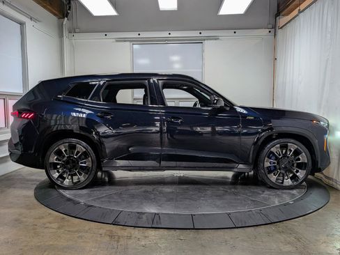 Used 2023 BMW XM image 10