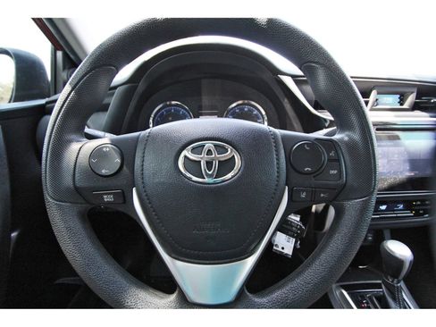 Used 2019 Toyota Corolla LE FWD image 13